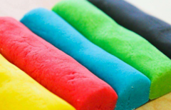 橡皮泥使用配色软件调色的方法